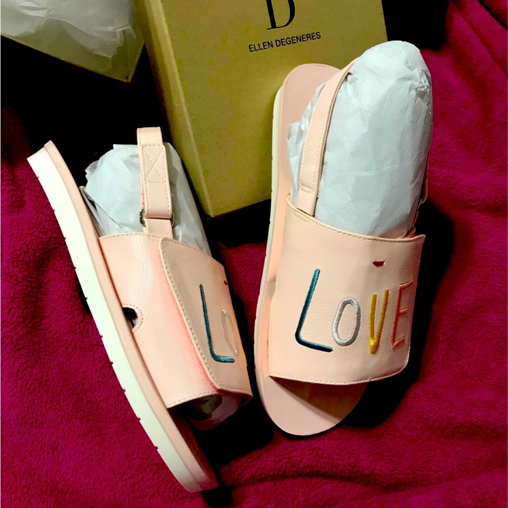 Girls youth size 3 blush pink sandals slides New LOVE